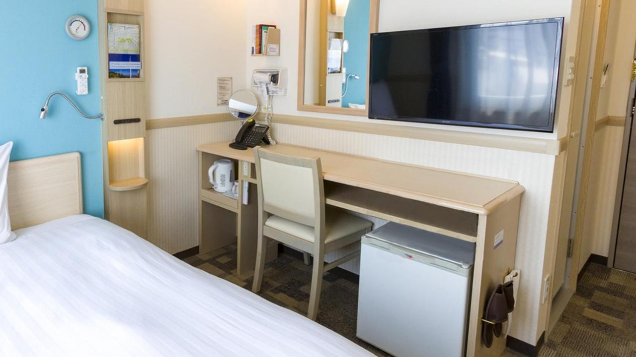 Toyoko Inn Osaka Kadoma-Shi Ekimae Moriguchi Exterior photo